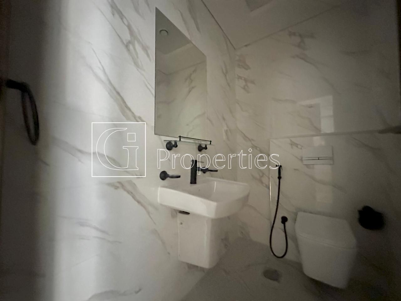 Unfurnished | Fitted Kitchen | Vacant - 12