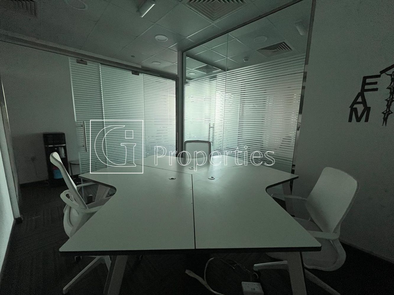 Prime office location | Vacant Now | Furnished - 7