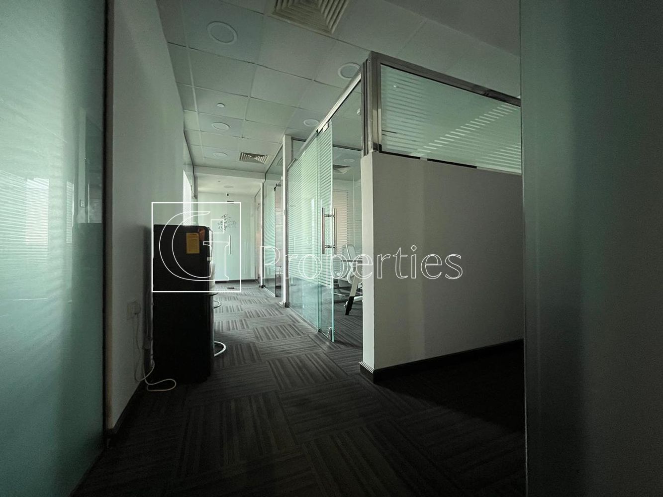 Prime office location | Vacant Now | Furnished - 10
