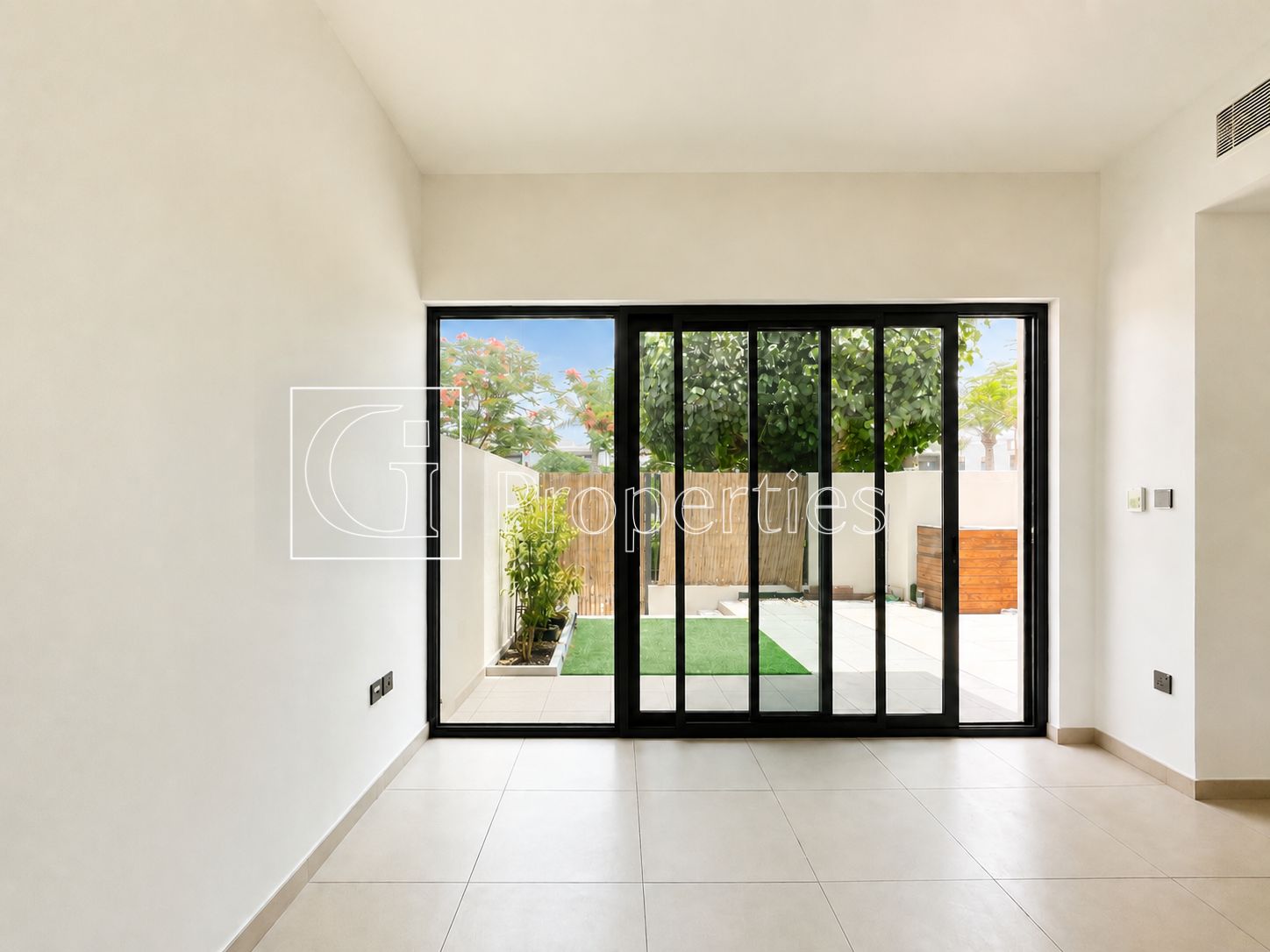 Single Row | Park Facing | Modern Living - 4