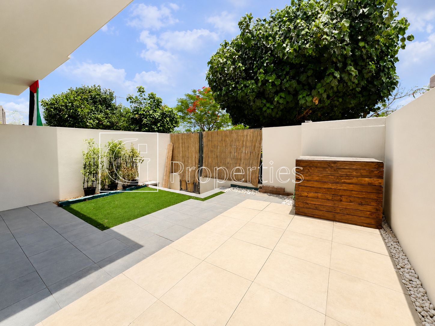 Single Row | Park Facing | Modern Living - 17