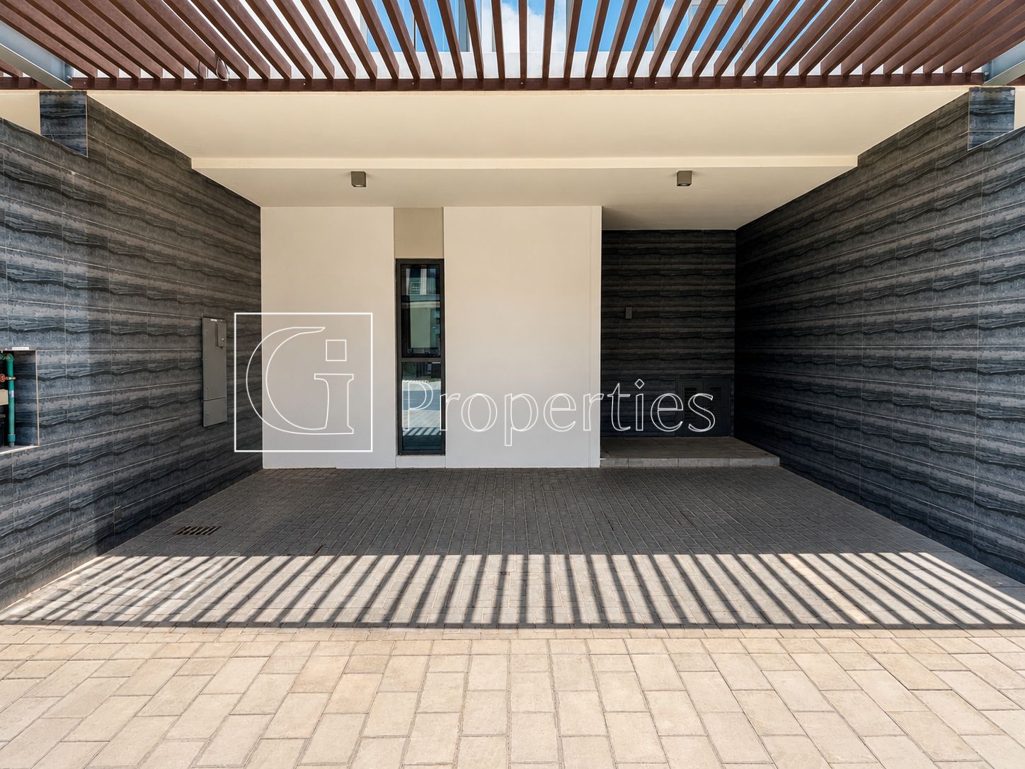 Single Row | Park Facing | Modern Living - 18