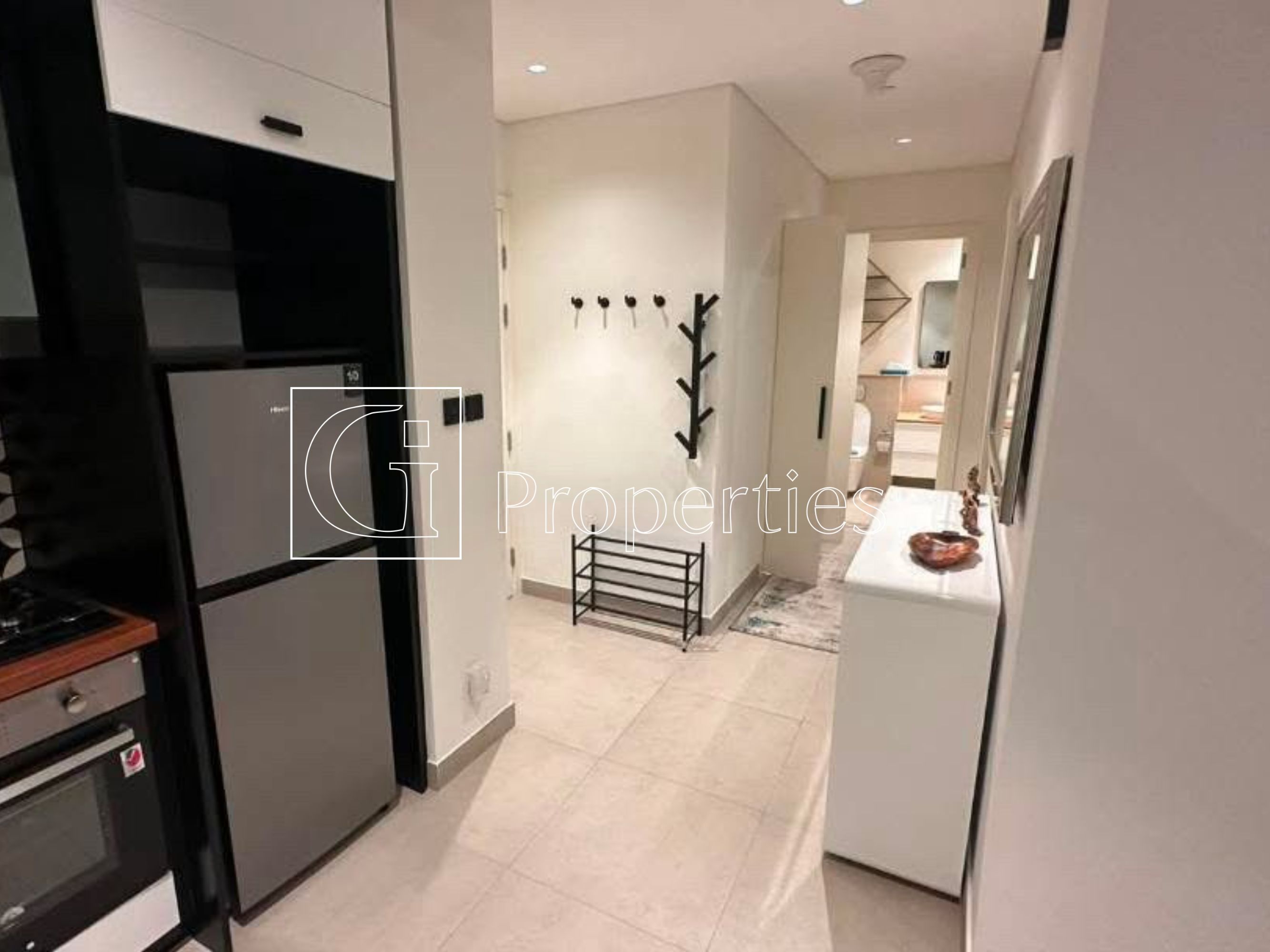 Vacant Now | Fully Furnished | Multiple Cheques - 4