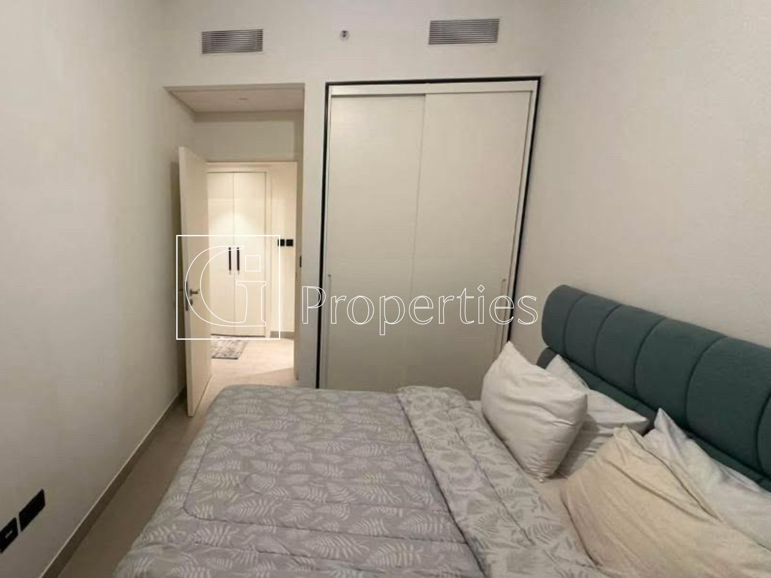 Vacant Now | Fully Furnished | Multiple Cheques - 8