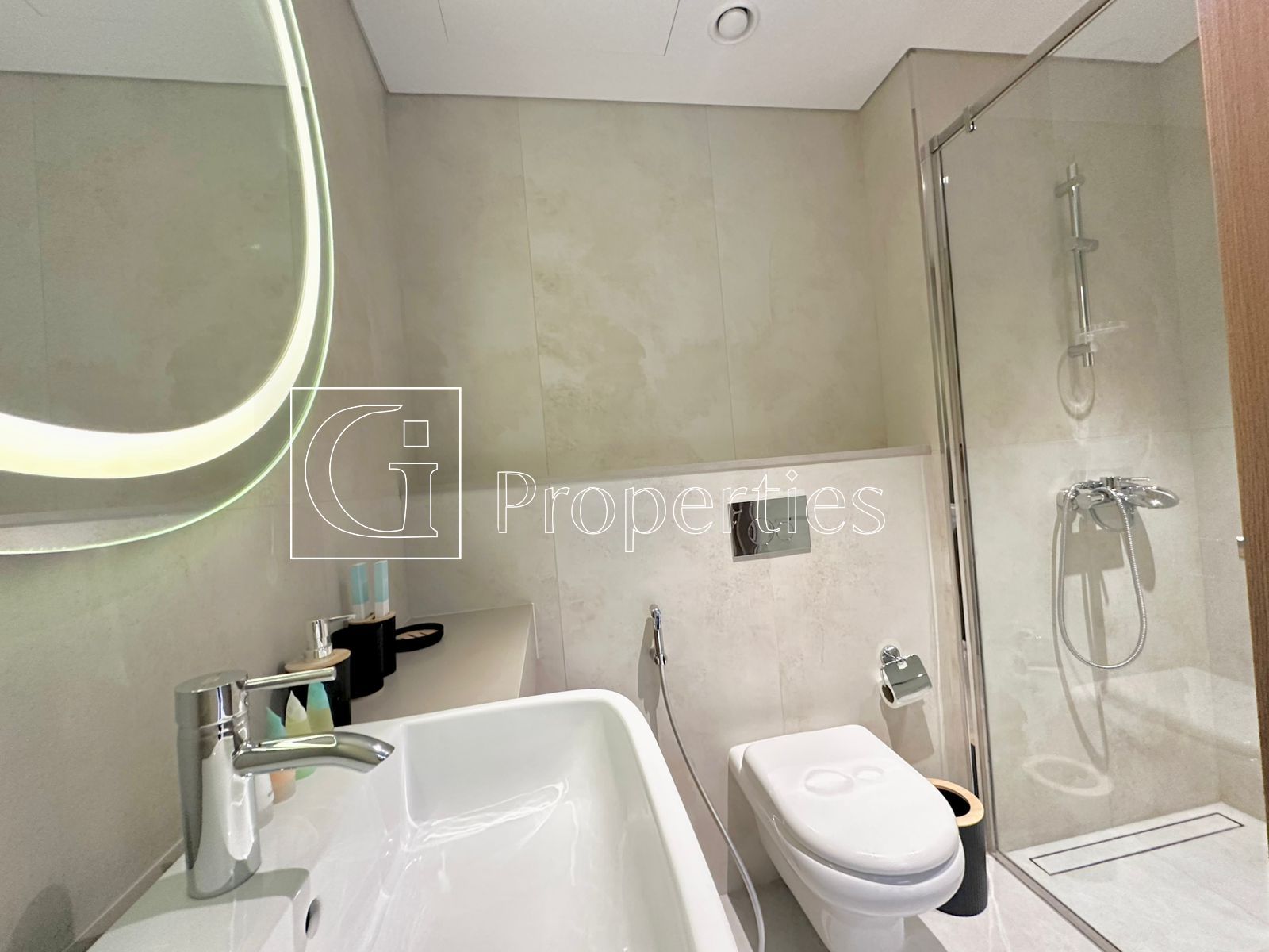 Luxury Studio | High ROI | Prime Location - 8