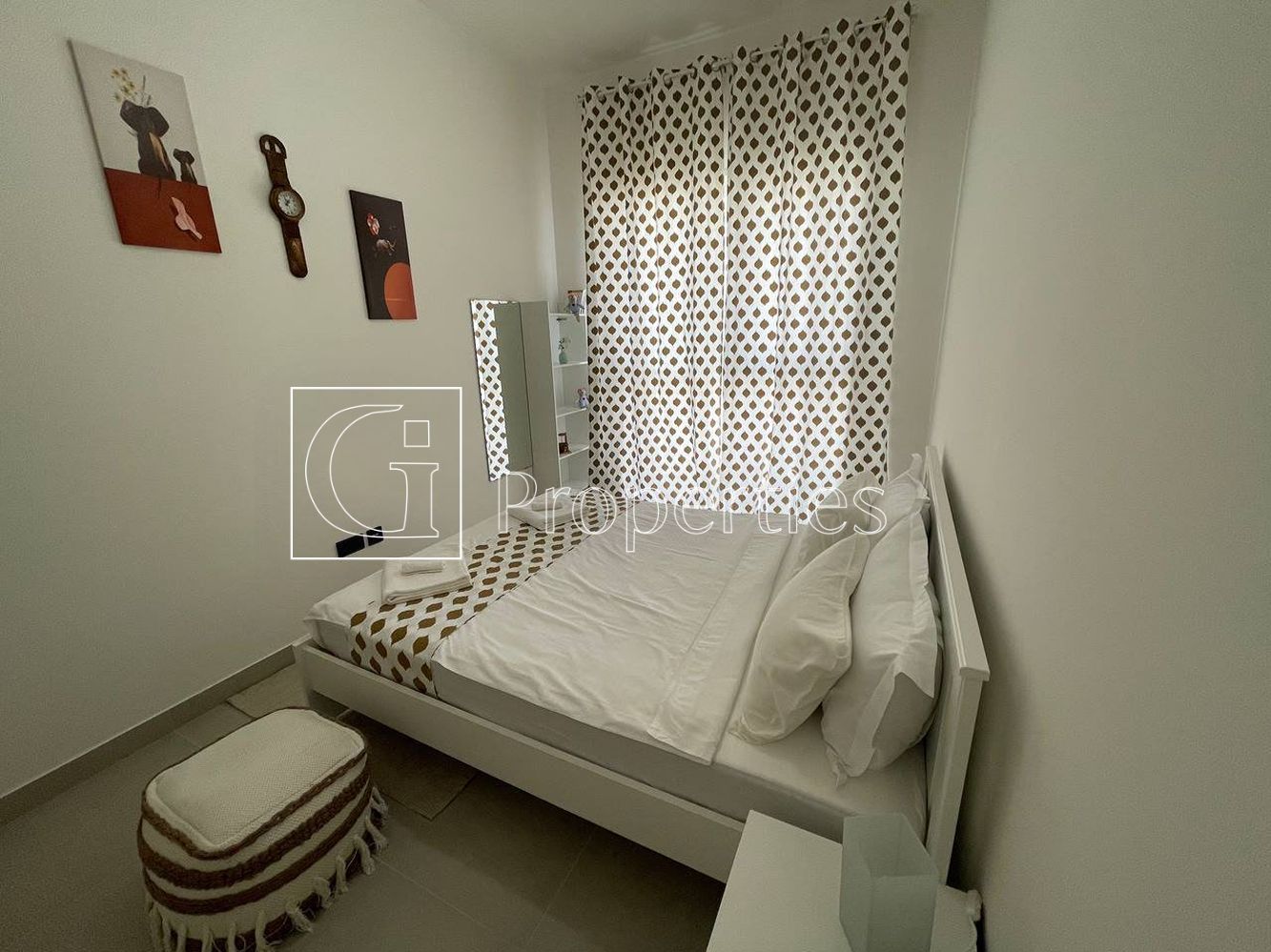 Modern 2BR | Furnished | Walk to Mall & Park - 5
