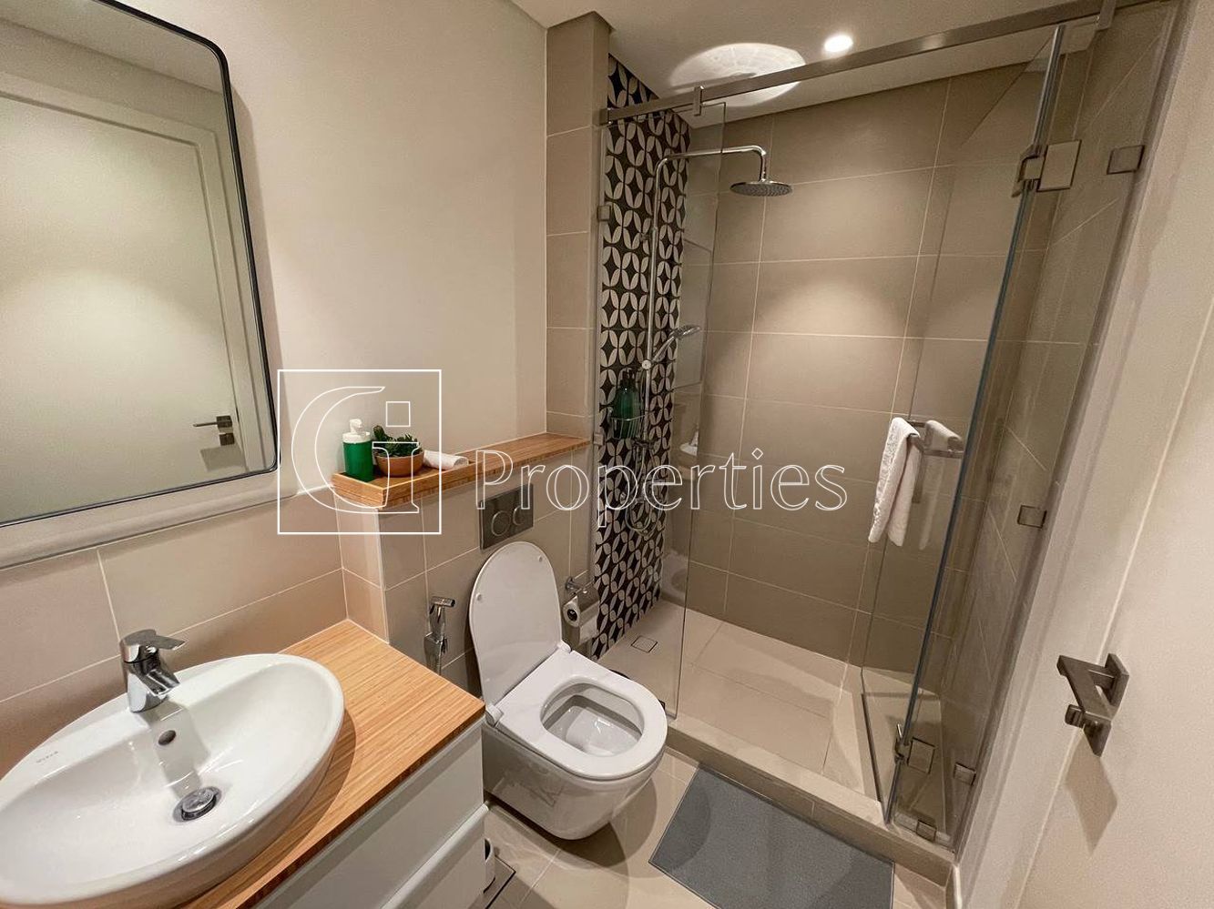 Modern 2BR | Furnished | Walk to Mall & Park - 11