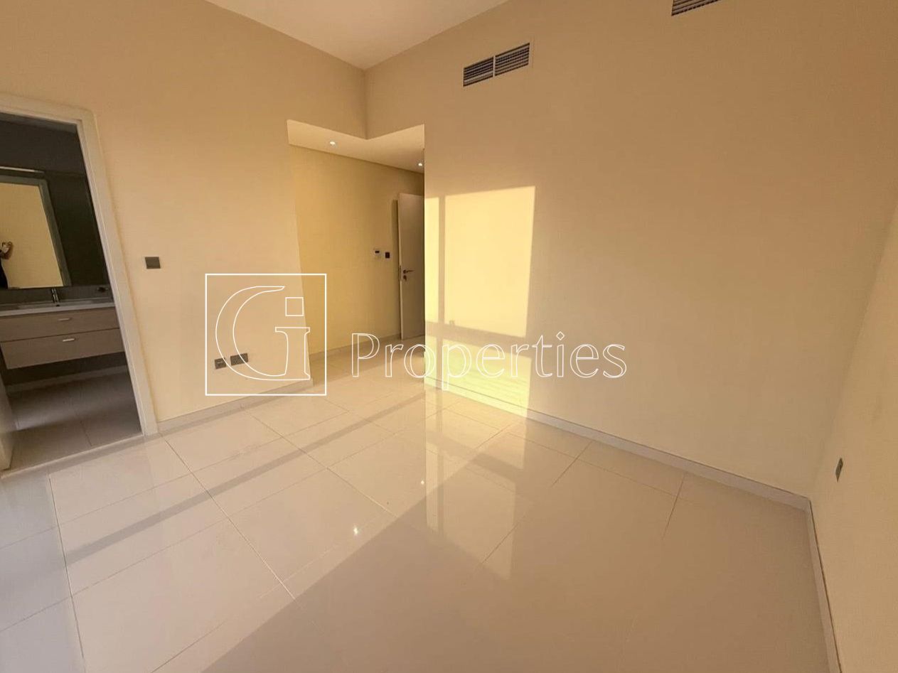 Corner Unit | Ready To Move | Spacious 3BR - 7