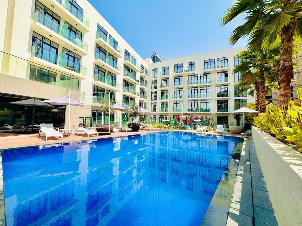 Pool View | Big Terrace | Spacious Studio - 9