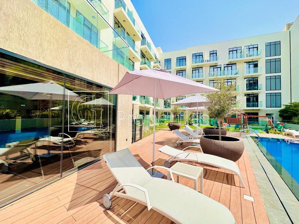 Pool View | Big Terrace | Spacious Studio - 10
