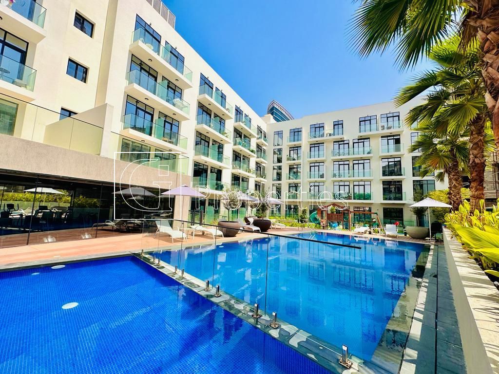 Pool View | Big Terrace | Spacious Studio - 11