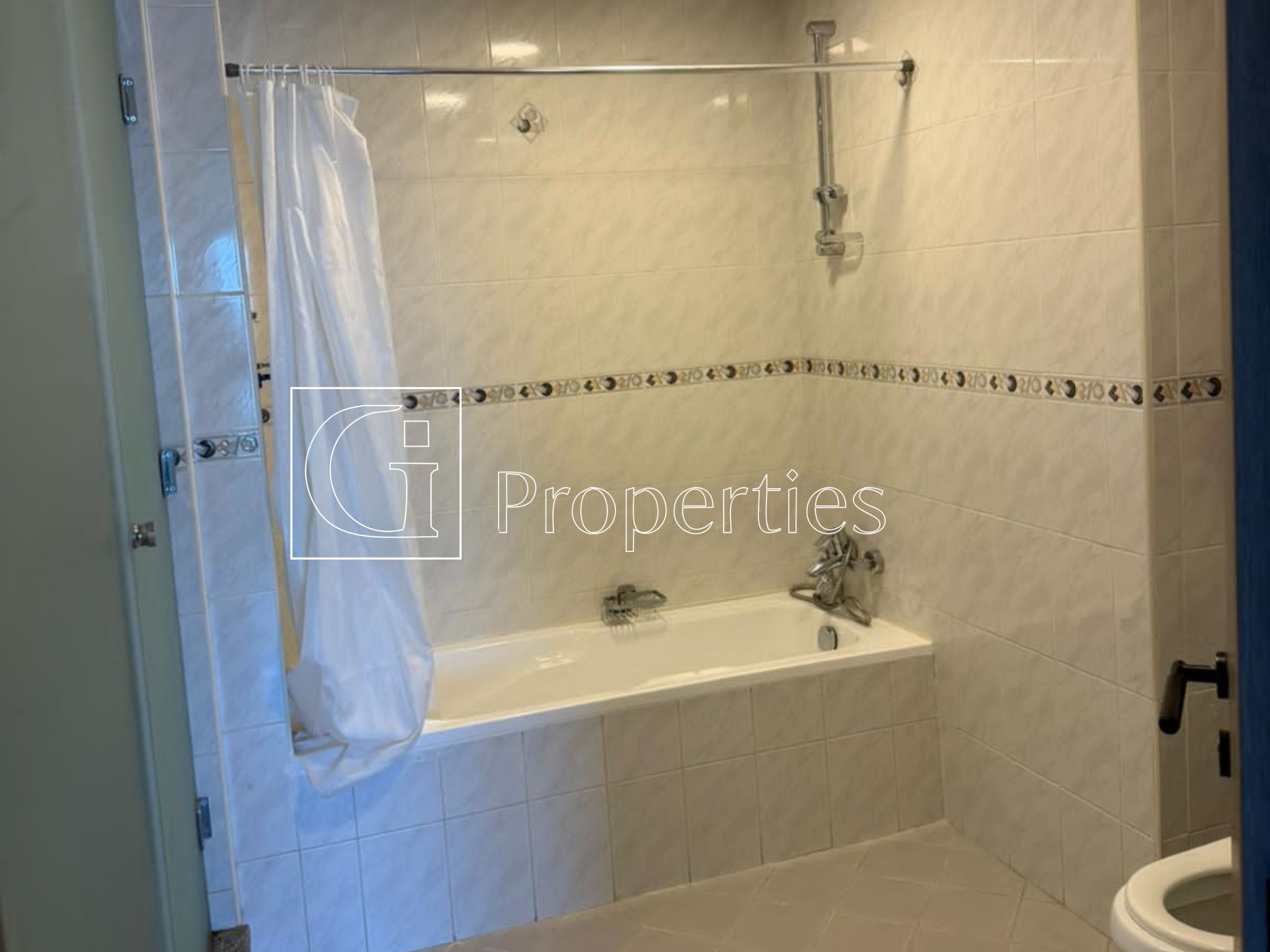 Lake View | Near to metro | Vacant Now - 13