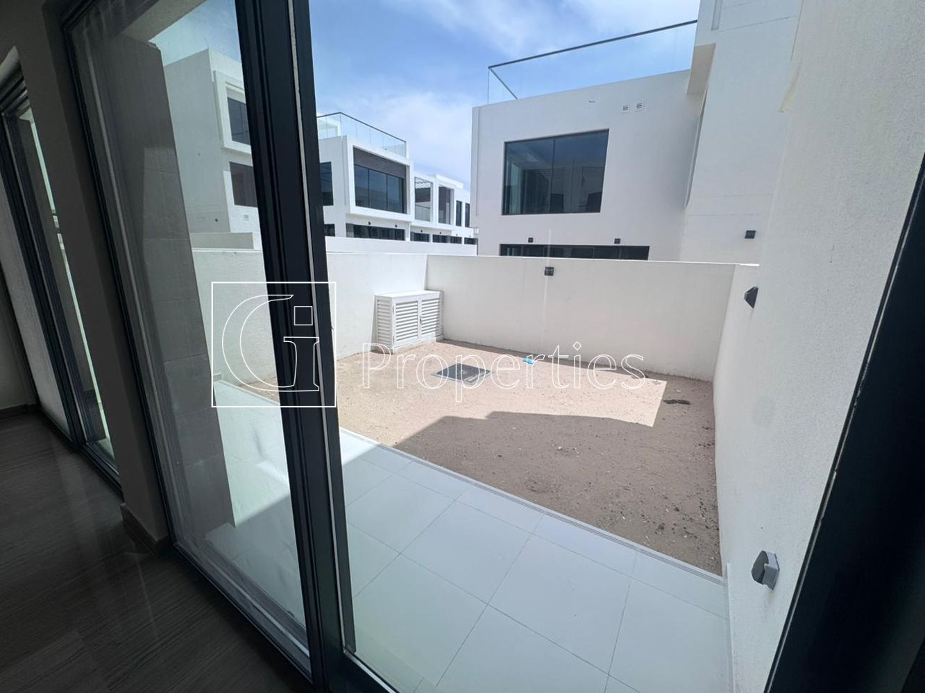 Single Row | Brand New | Semi Furnished - 10