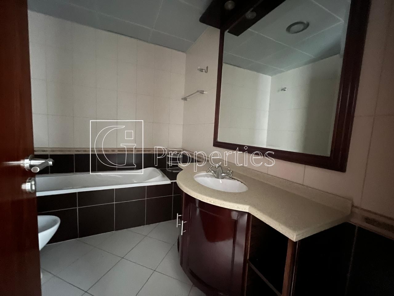 Elegant 2BR | Best Price | Vacant Soon - 14