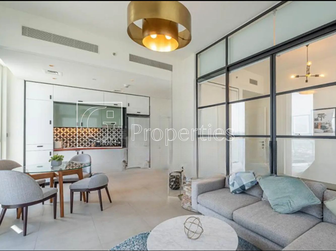2BR Corner Apartment | Stylish Furnished - 1