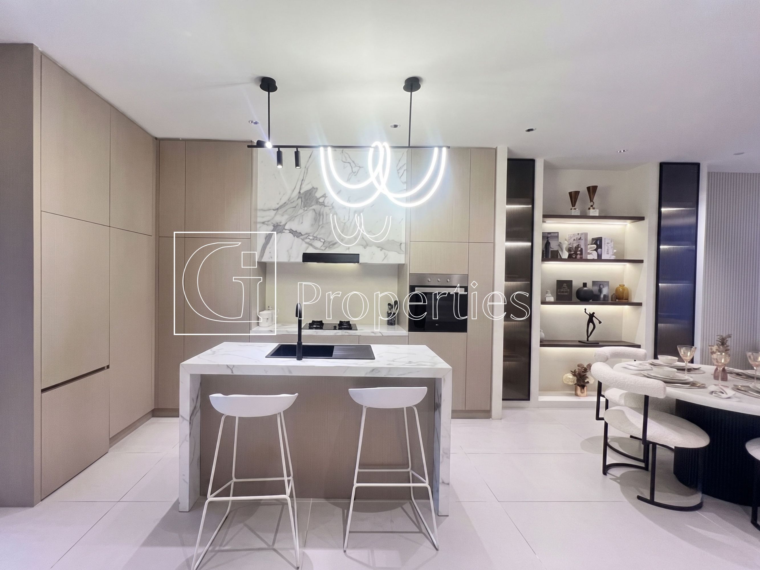 Luxury Living | Modern Apartment | Prime Location - 5