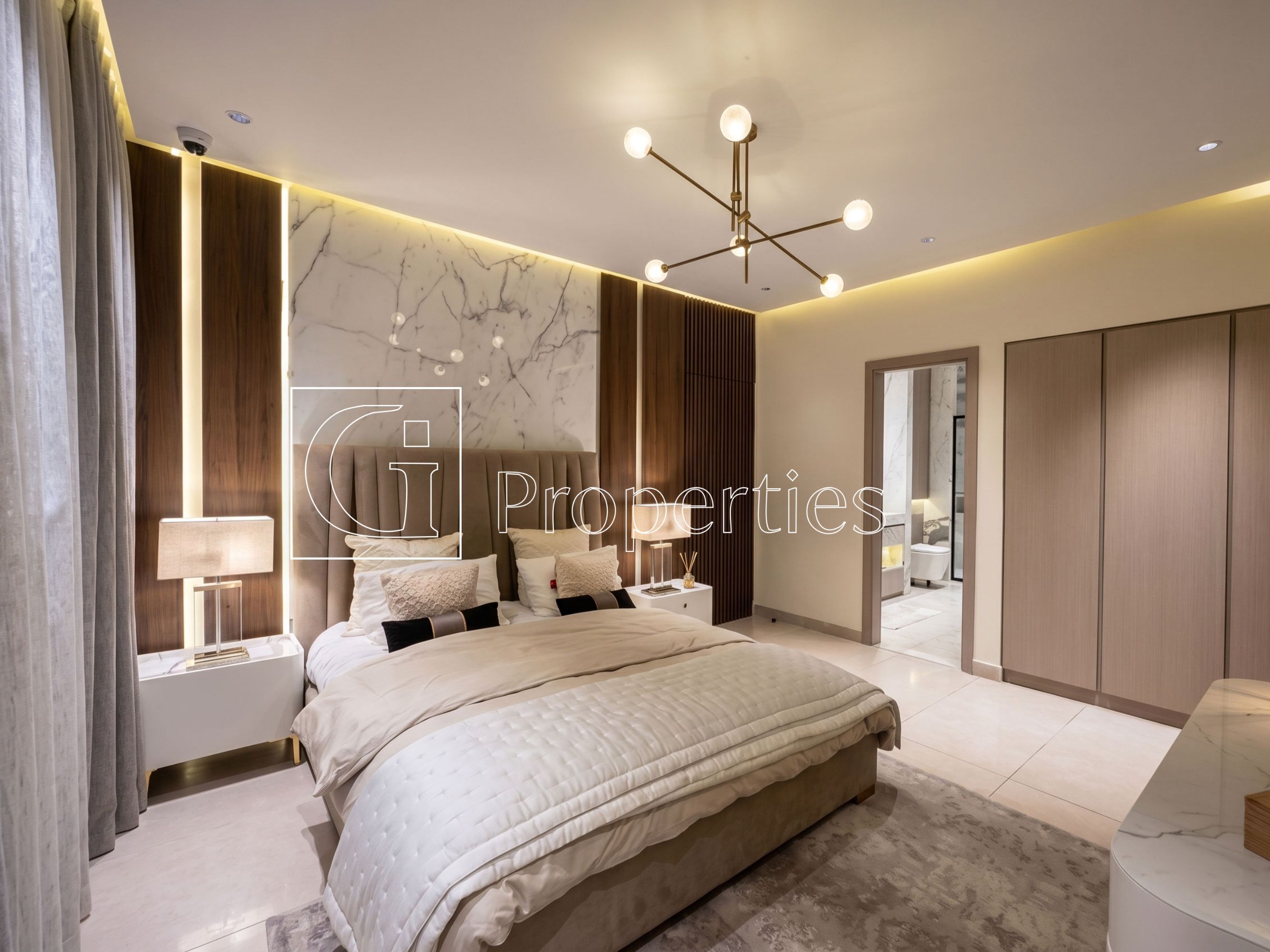 Luxury Living | Modern Apartment | Prime Location - 6