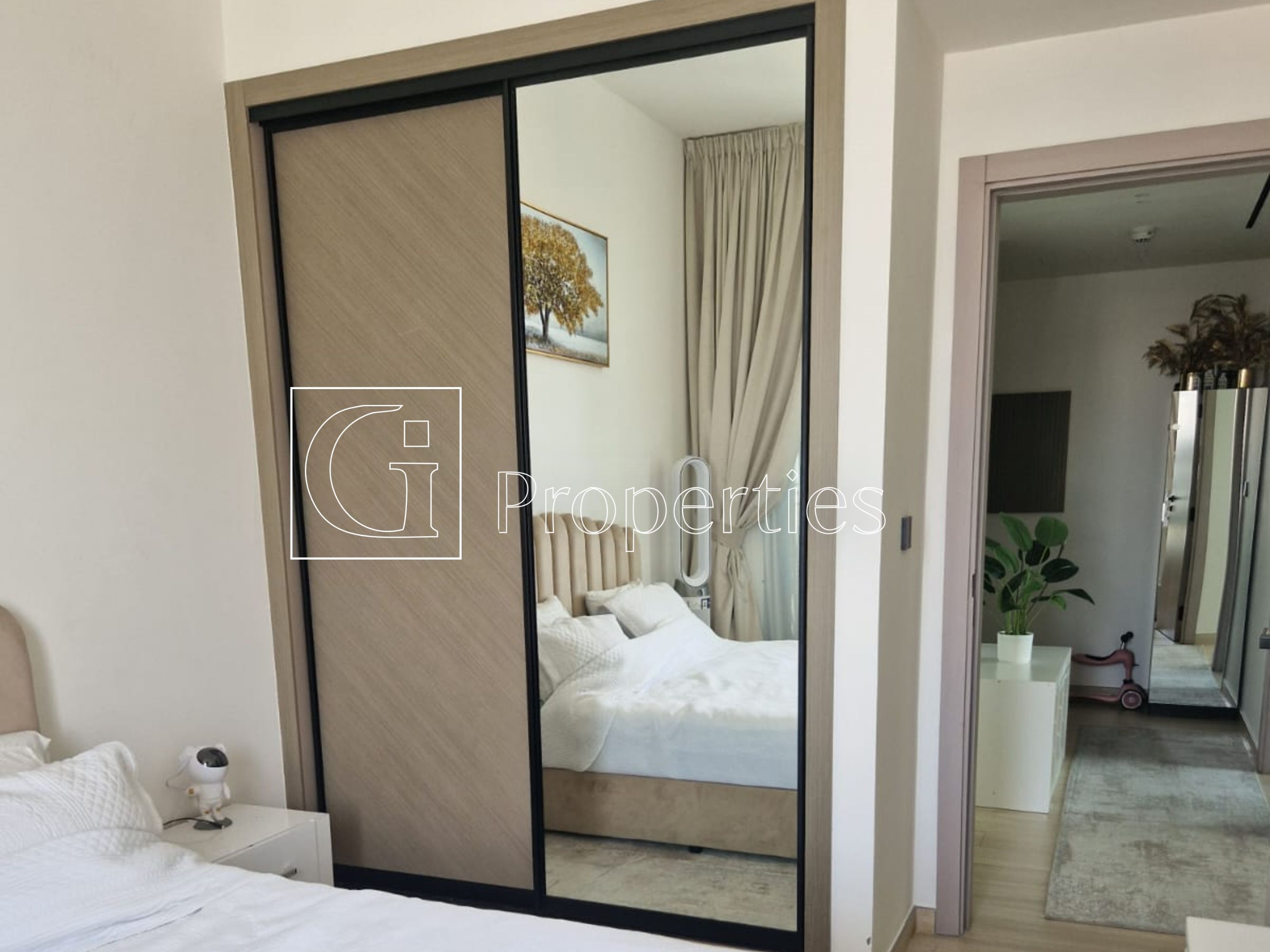 Move In Ready | Pool View | Fully Furnished - 9