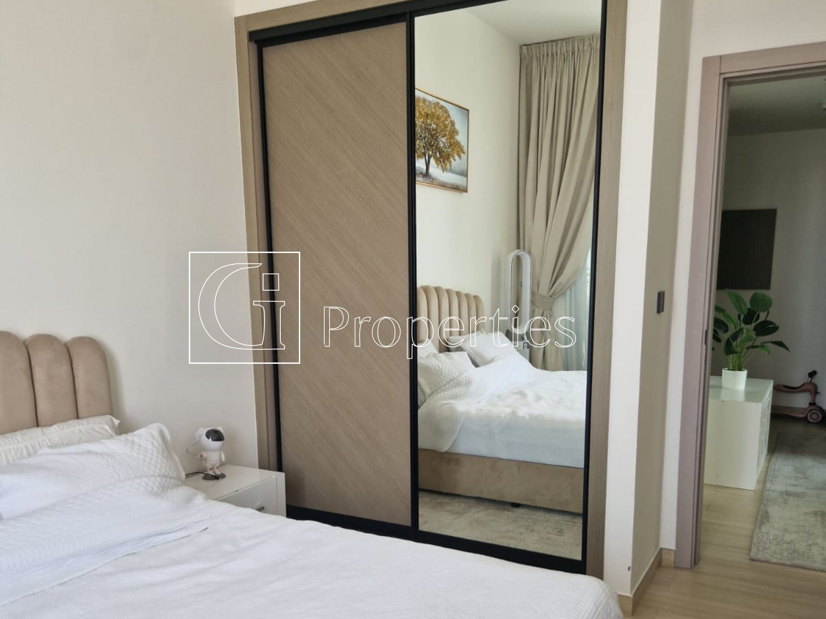 Move In Ready | Pool View | Fully Furnished - 10