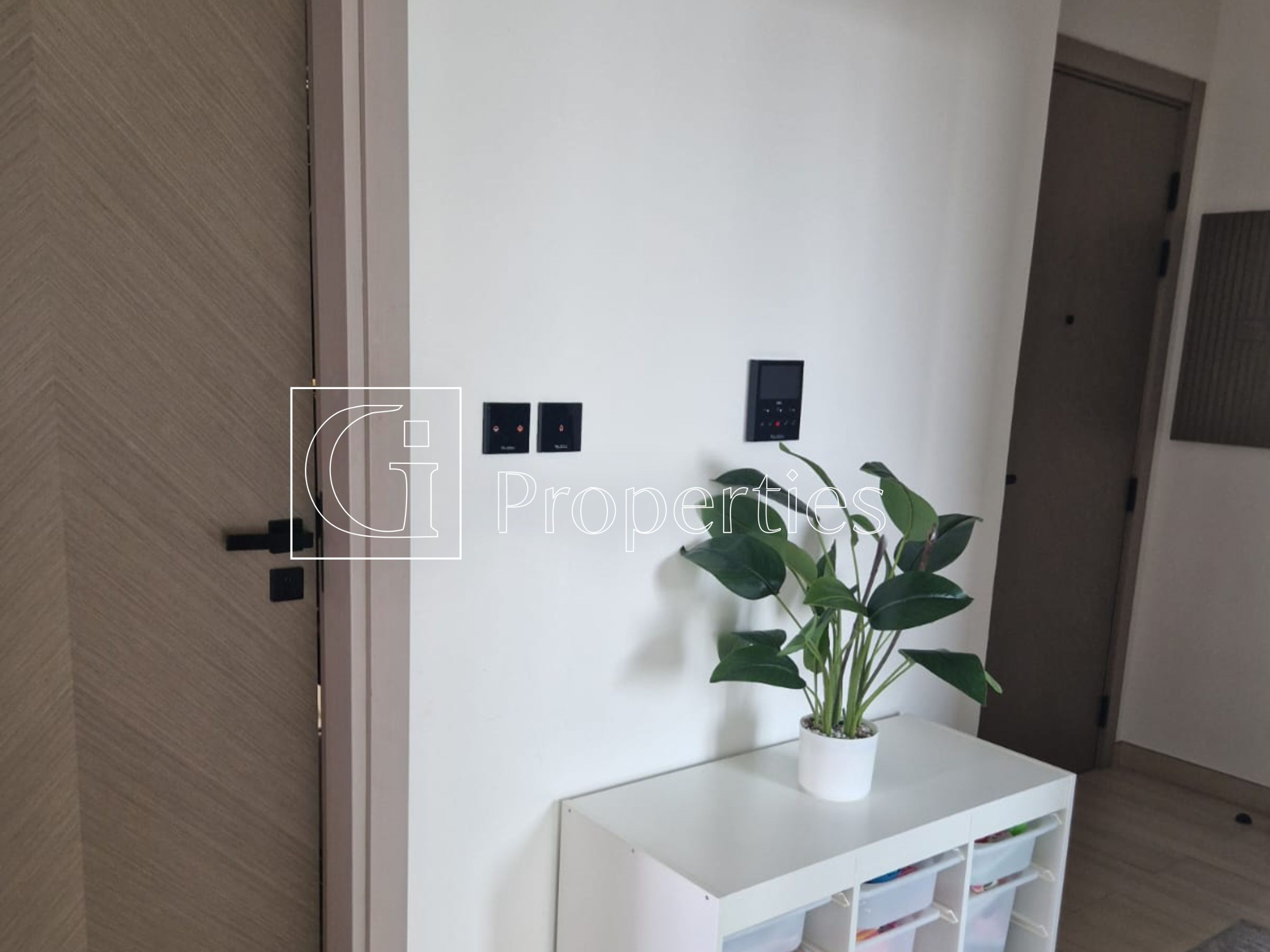 Move In Ready | Pool View | Fully Furnished - 12