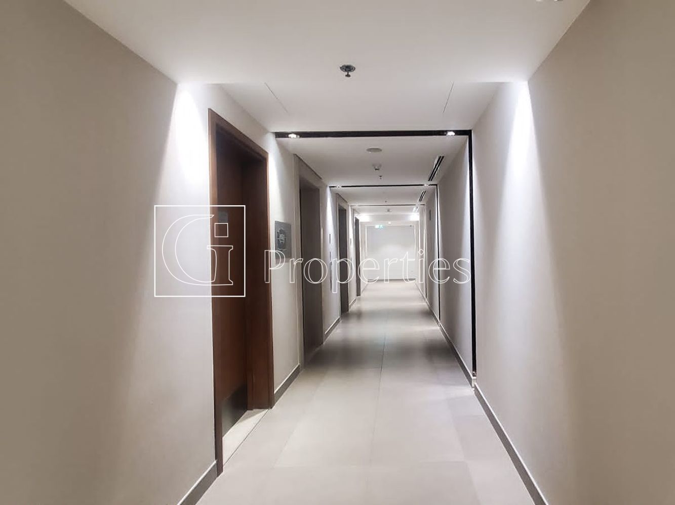 Creek Living | Spacious | Ready to Move In - 9