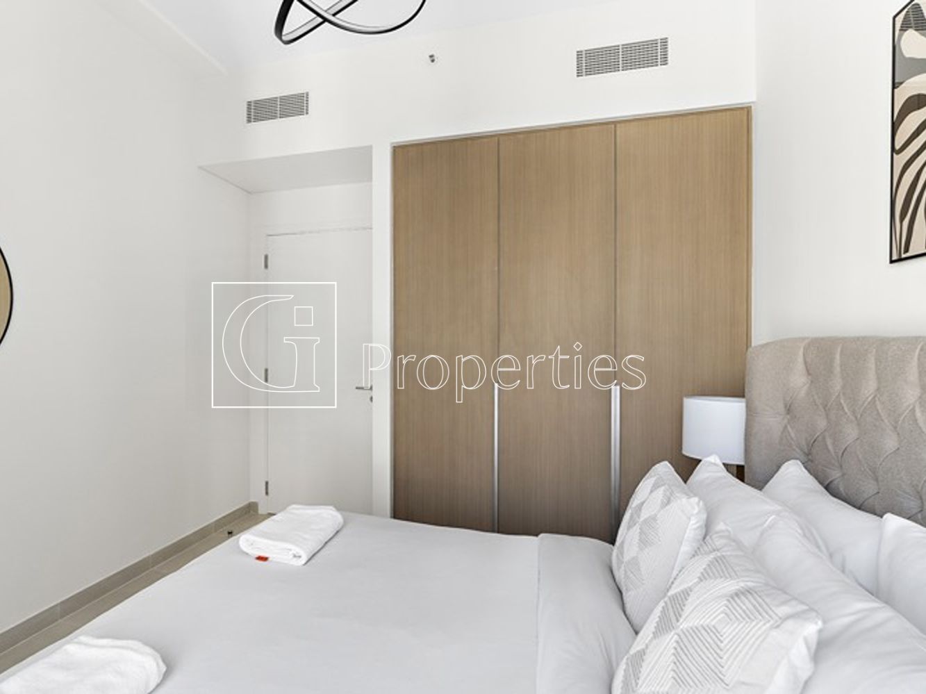 Fully Furnished | Hot Deal | Amaazing view - 8