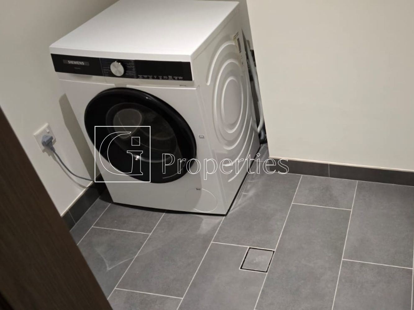 4bed + Maids | Waterfront | Investor Deal - 11