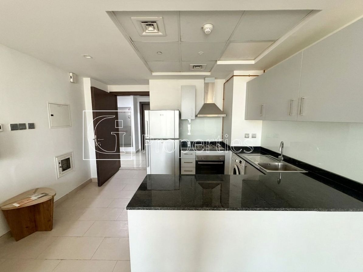 Below OP | Facing Pool View | High Floor - 4