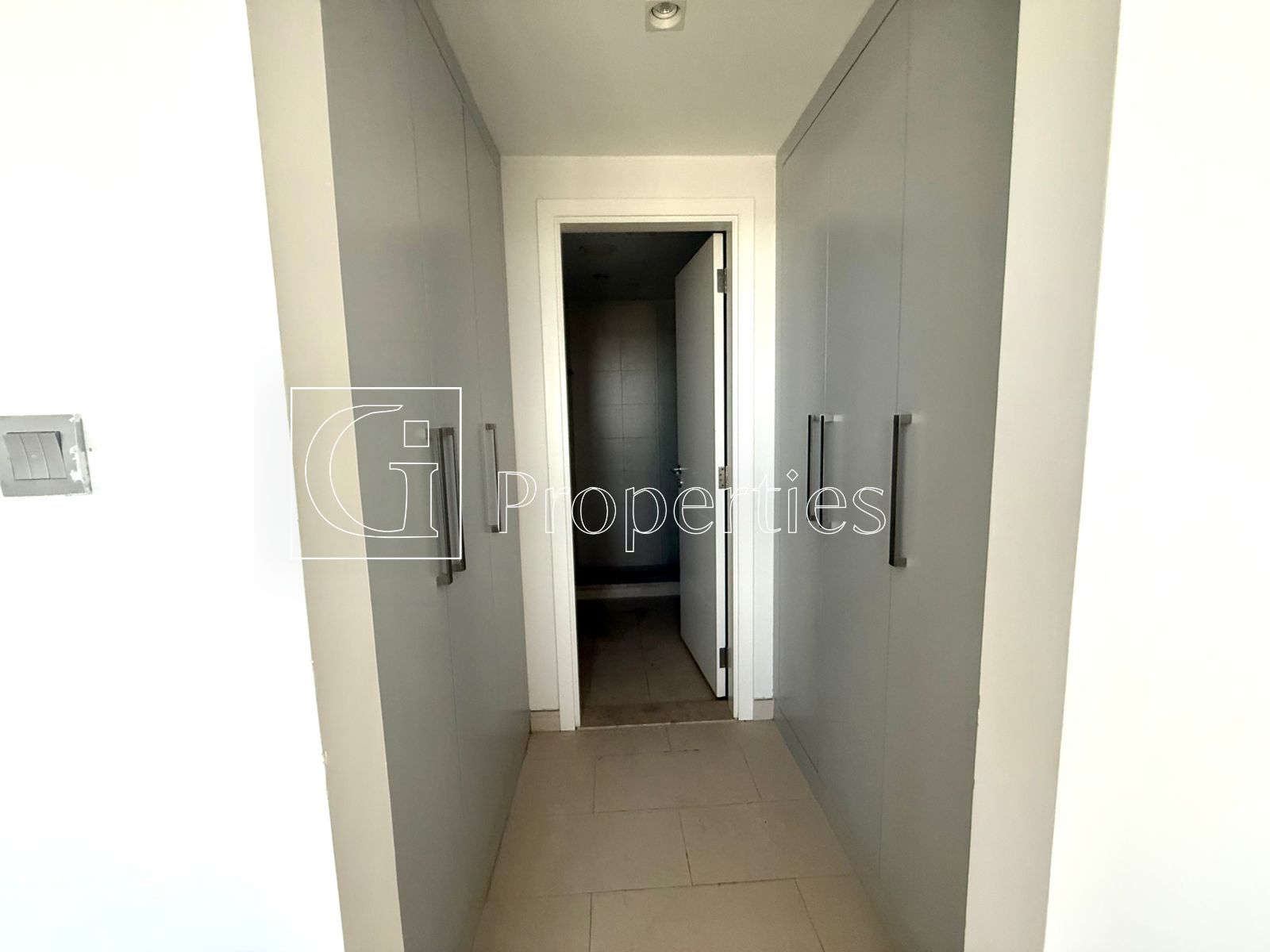 Below OP | Facing Pool View | High Floor - 8