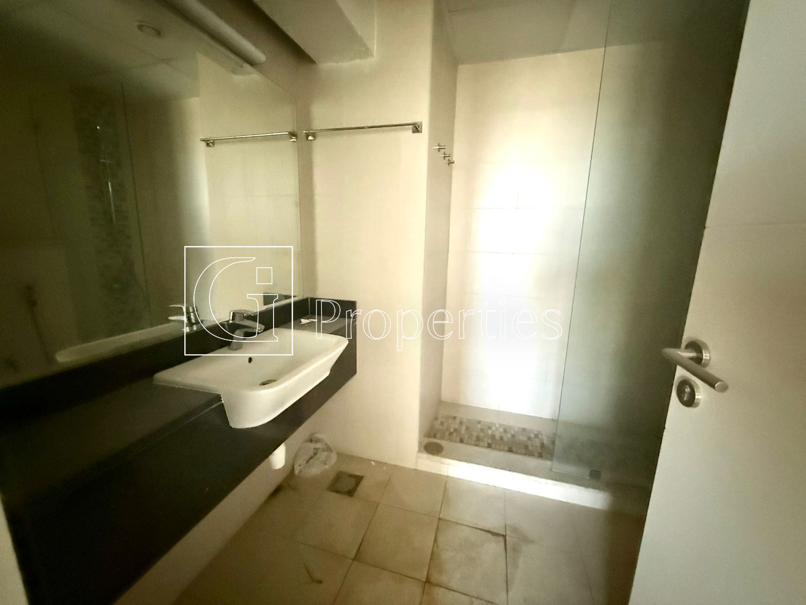 Below OP | Facing Pool View | High Floor - 10