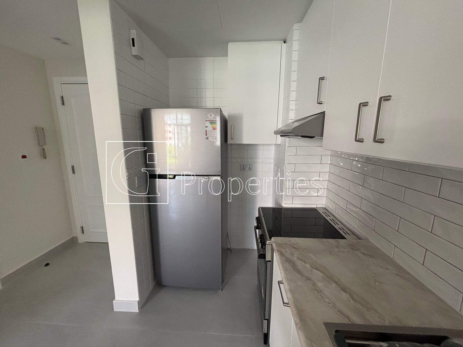 Spacious Studio | Great Furnishing | Vacant - 6