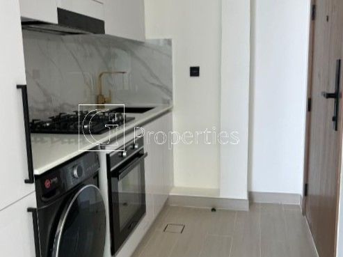 Ready to Move | Prime Layout | On High Floor - 5