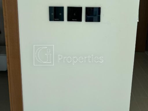 Ready to Move | Prime Layout | On High Floor - 11