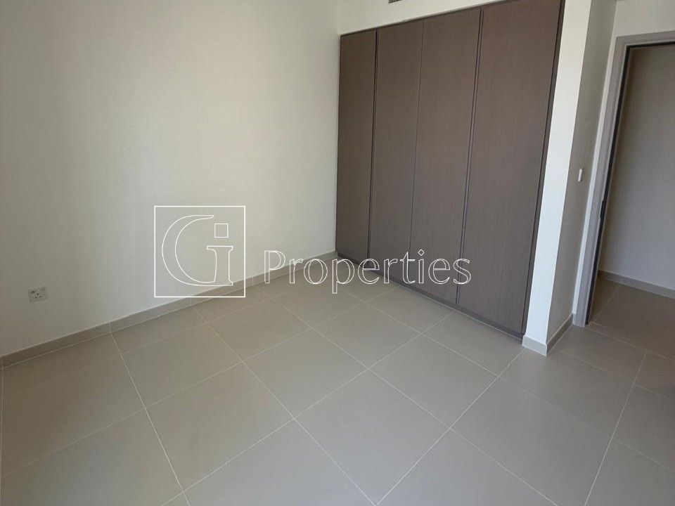 Duplex  | Prime Location | Ready to Move - 5