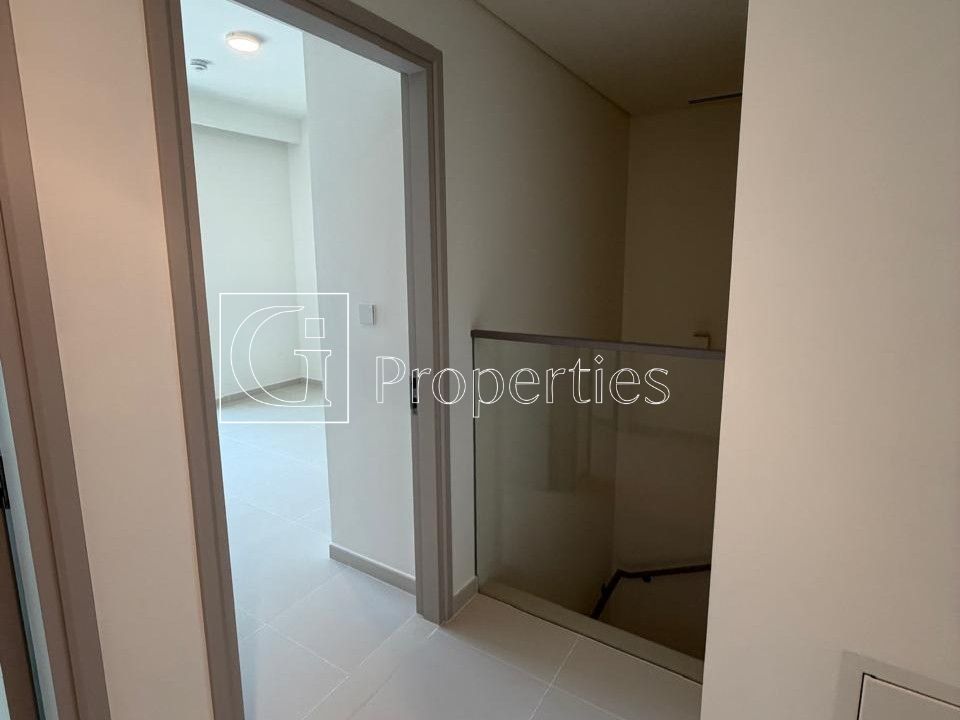 Duplex  | Prime Location | Ready to Move - 8