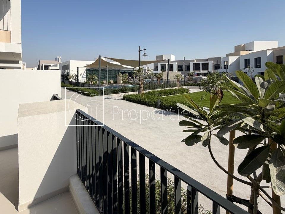 Duplex  | Prime Location | Ready to Move - 18