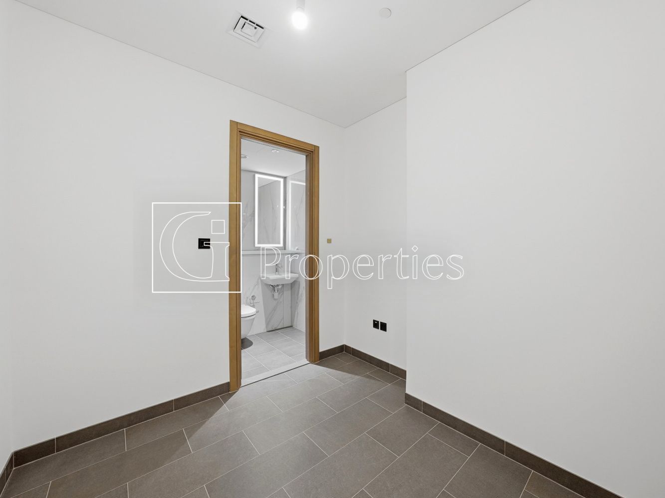 2 Bedrooms + Maid | Big Size | 1488 Sqft - 8