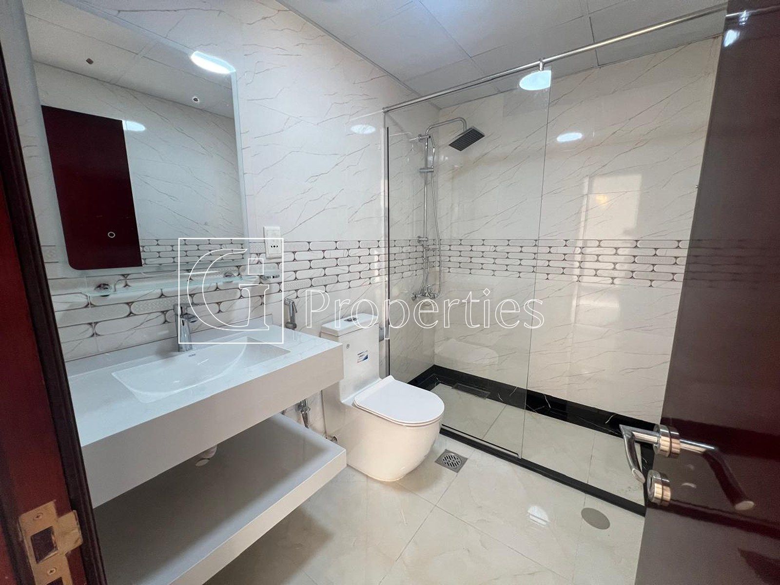Spacious Layout | Upgraded | Near to Marina Walk - 14