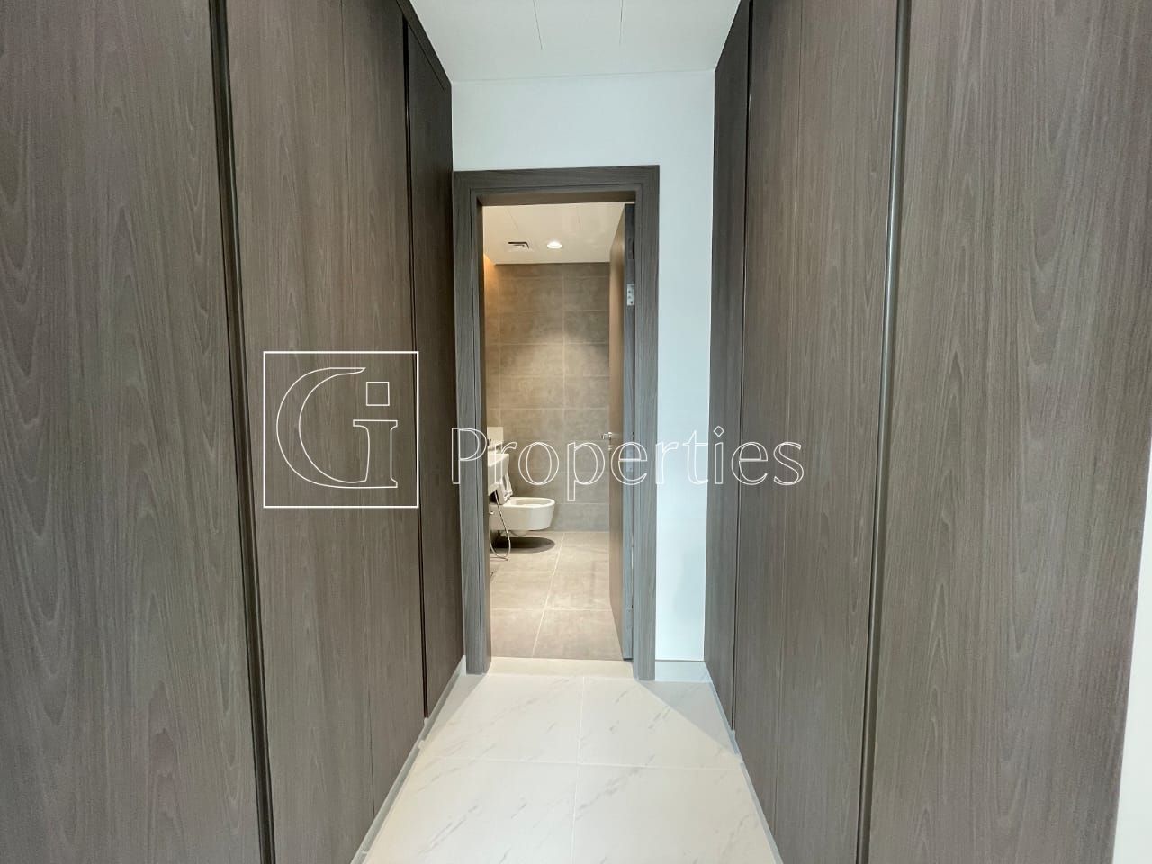 Lagoon View | Modern Layout | Negotiable - 10