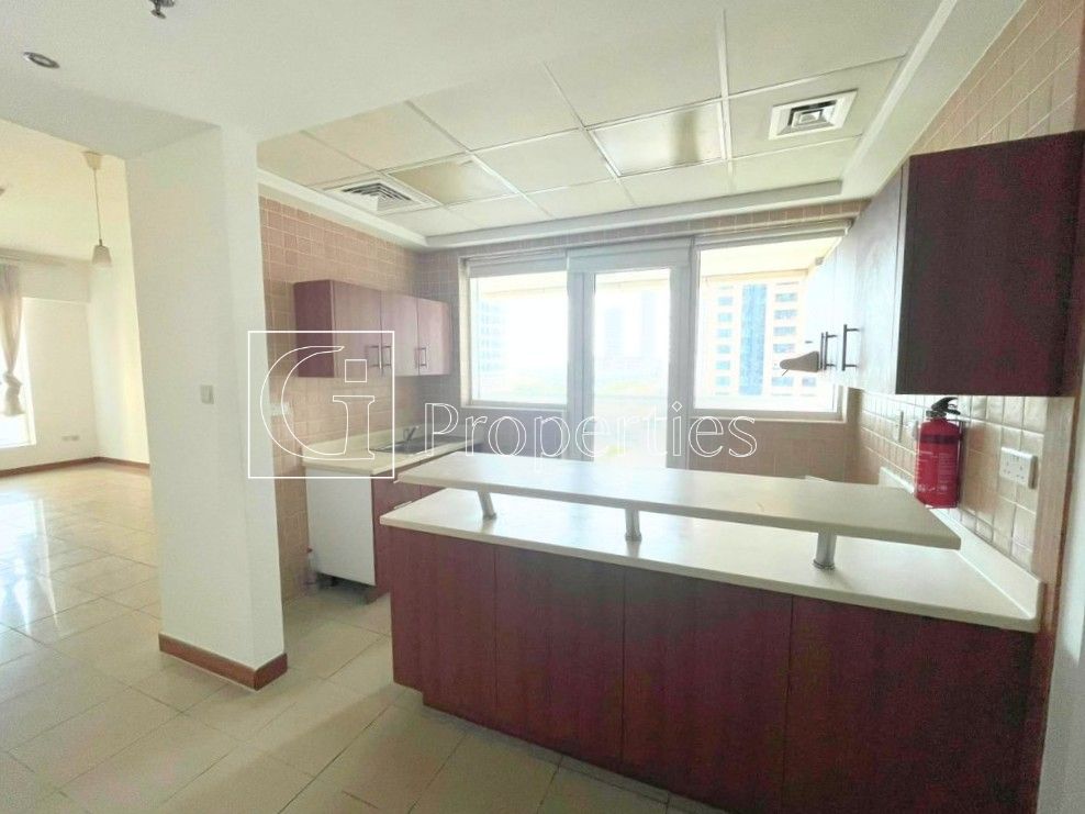 Ready to Move | Spacious | Near Tram | Negotiable - 6