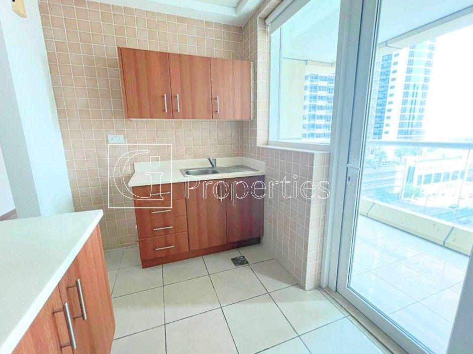 Ready to Move | Spacious | Near Tram | Negotiable - 7