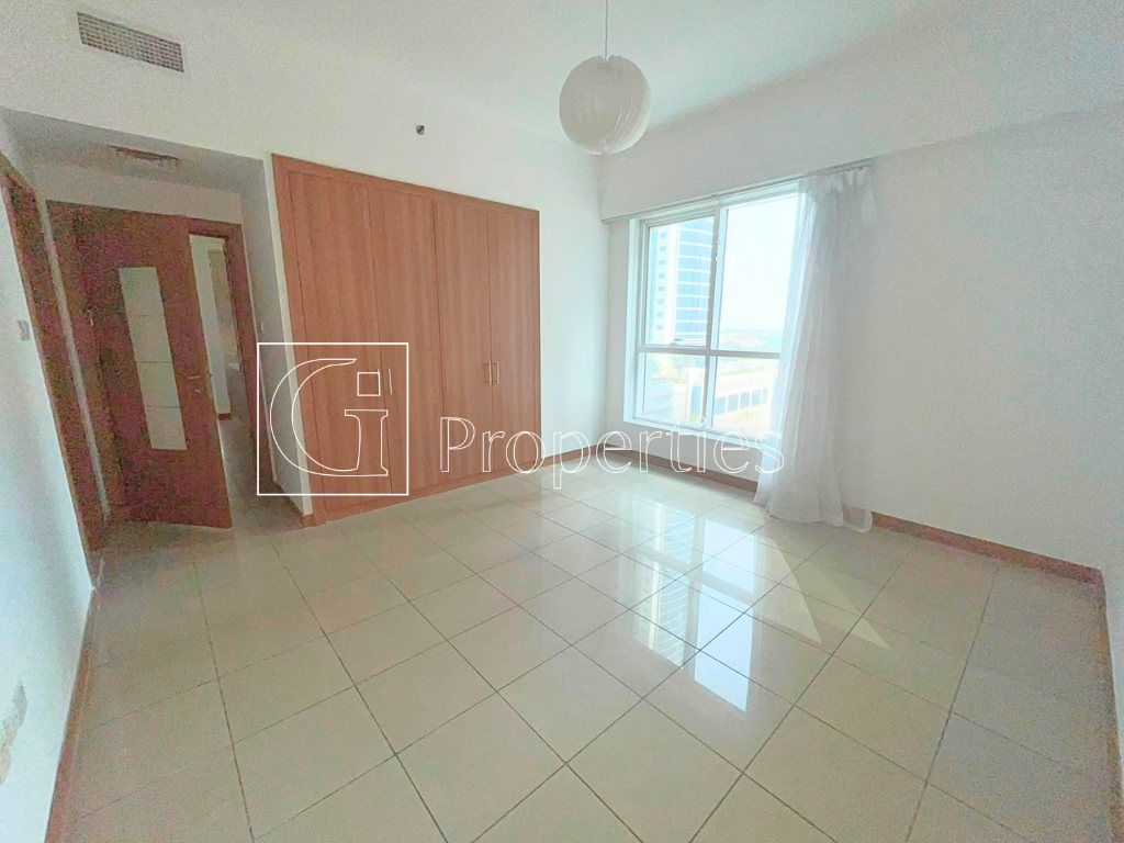 Ready to Move | Spacious | Near Tram | Negotiable - 9