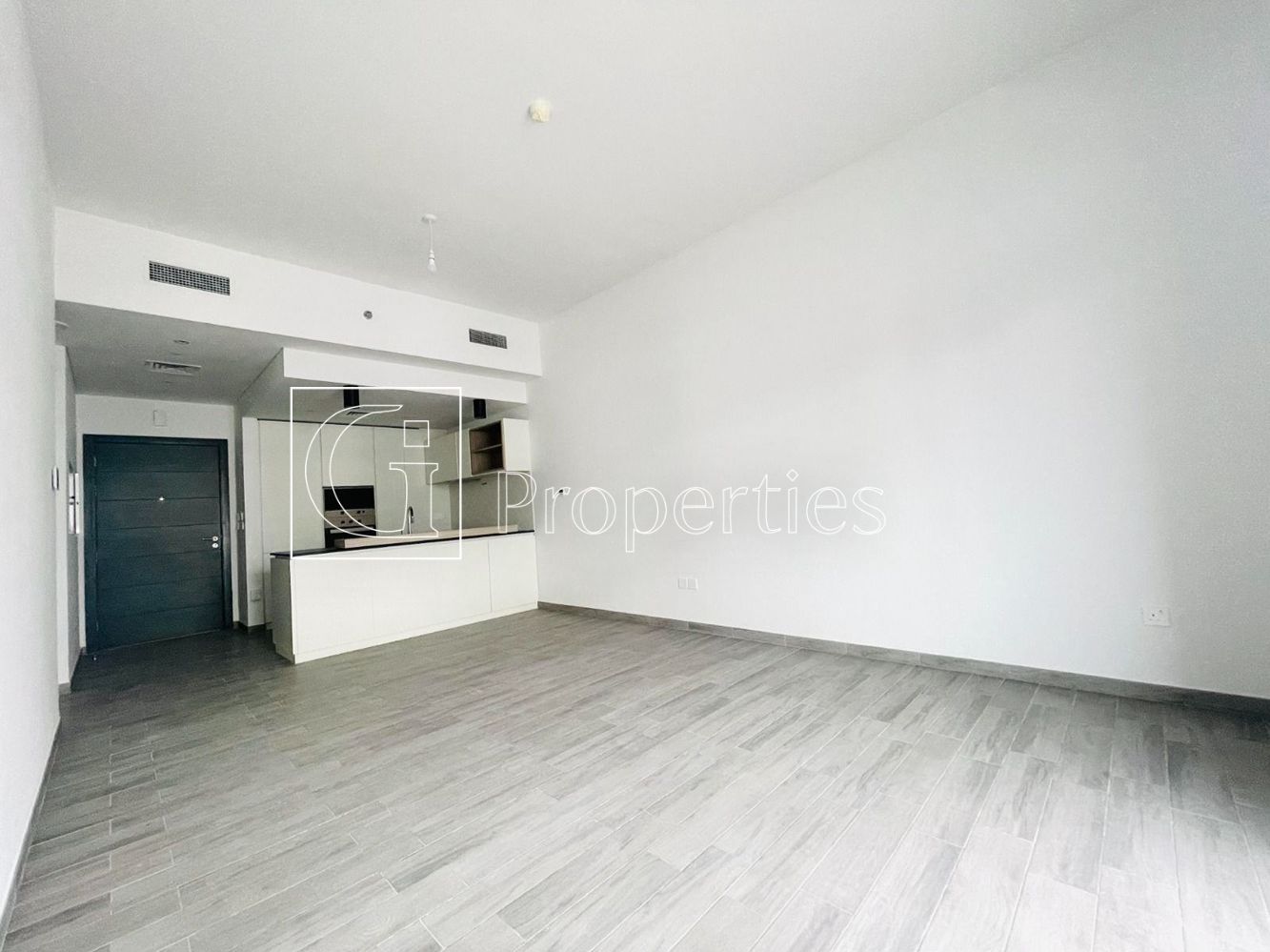 Pool-Facing 1BR | Prime Location | Best Price - 2