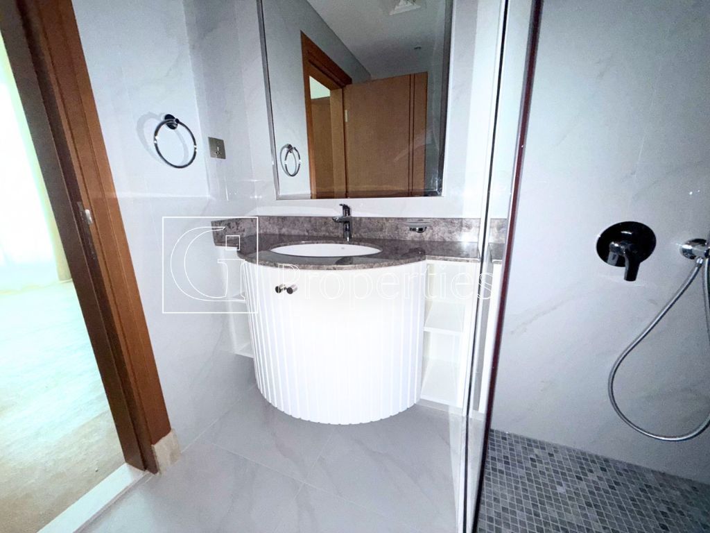 Vacant | Fitted Kitchen | Near Dubai Tram - 8