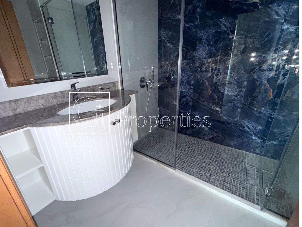 Vacant | Fitted Kitchen | Near Dubai Tram - 10