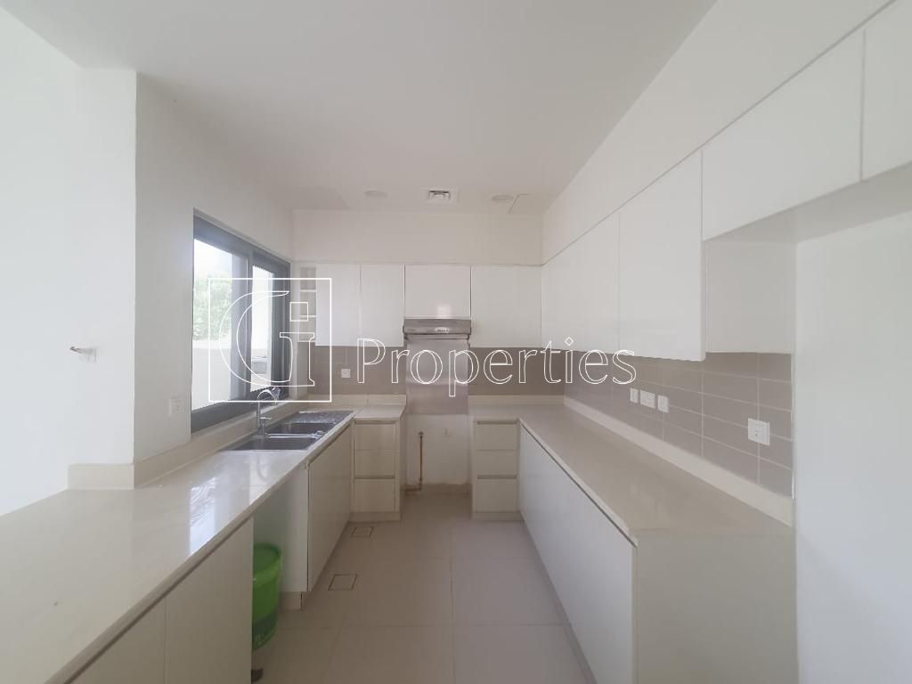 Spacious Layout| Garden Views| Landscaped - 2