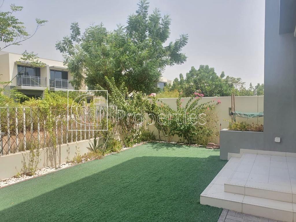 Spacious Layout| Garden Views| Landscaped - 15