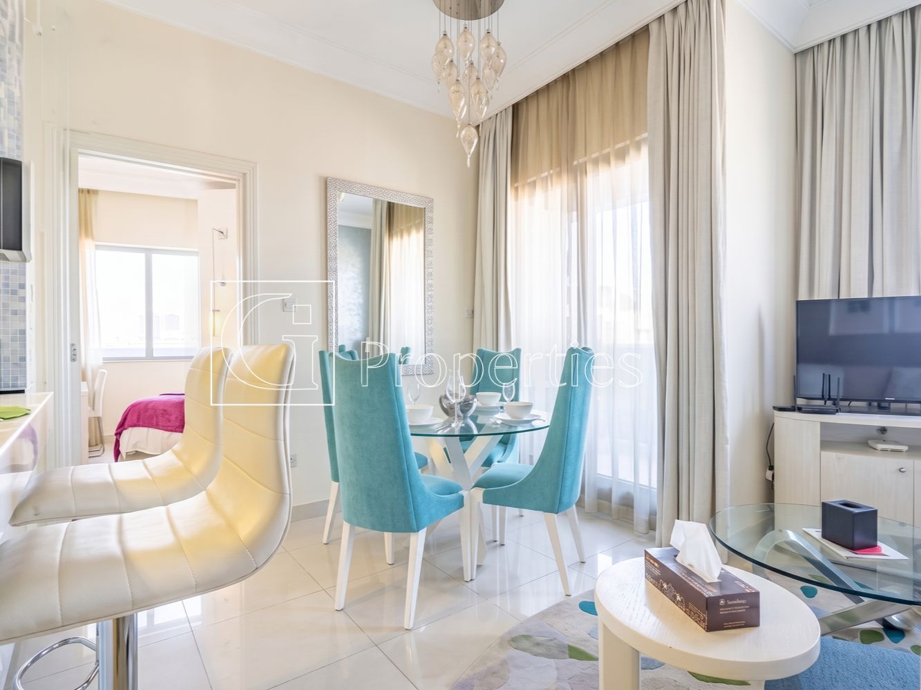 Downtown Living | Furnished 1BR | Prime Location - 4
