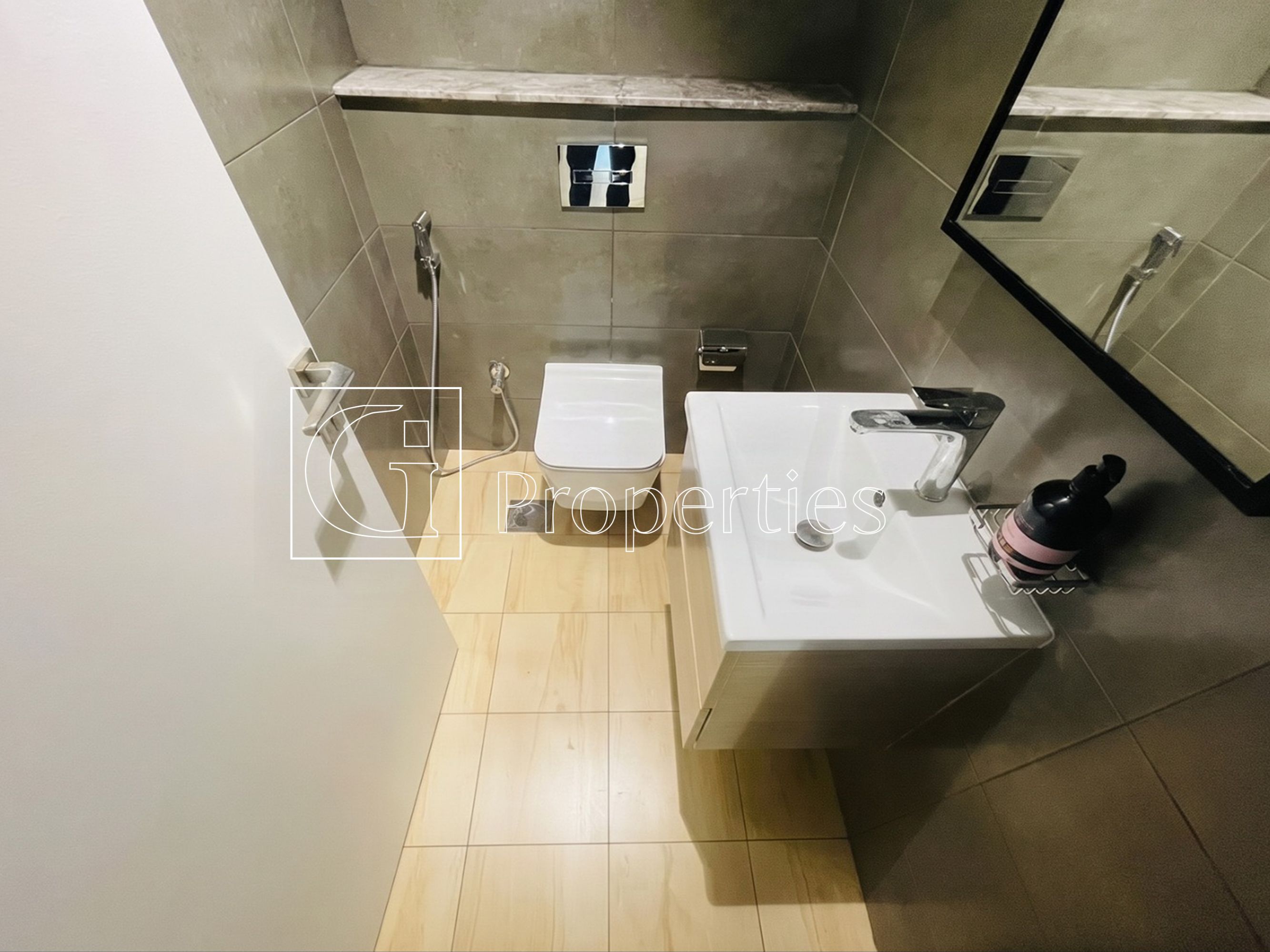Furnished 1BR | High Floor| Vacant Soon - 9