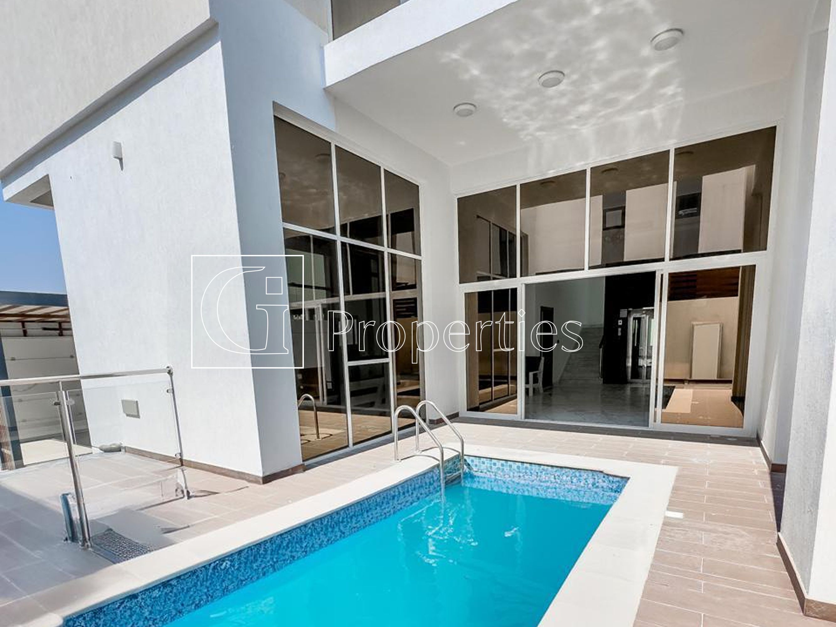 Modern 5BR Villa+Maid | Private Pool | Ready - 1